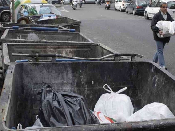 «Un giorno scoprirà di essere nato in un cassonetto»