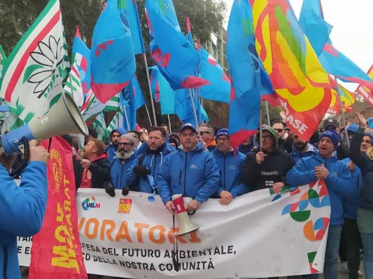 Acciaierie d'Italia sulle barricate, adesso non comunica i dati dell'indotto