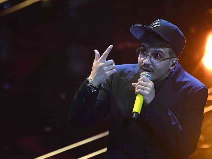 Geolier un'icona. Il vincitore lo decidono “fantacanto” e social