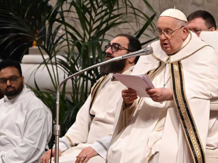 Il Papa: intollerabile la violazione dei diritti umani in zone di guerra