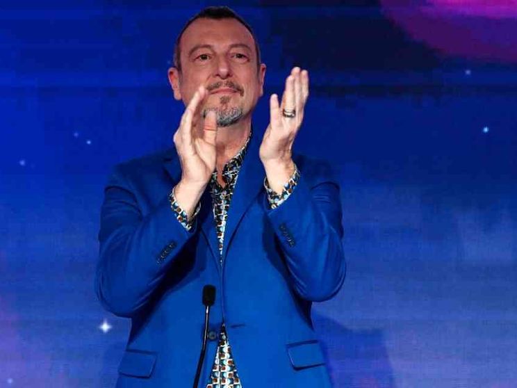 I giovani e Amadeus vincitori di Sanremo