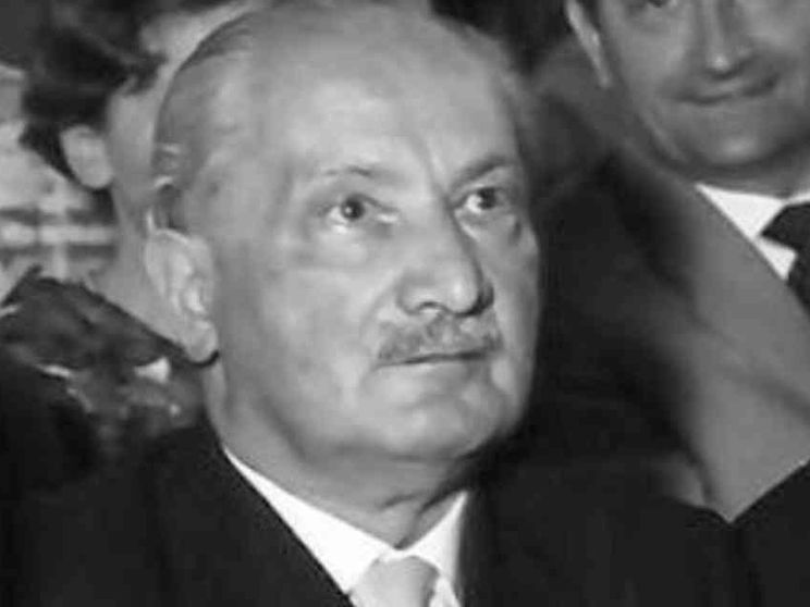 Dalle relazioni ai social: perché leggere Heidegger ci aiuta ancora