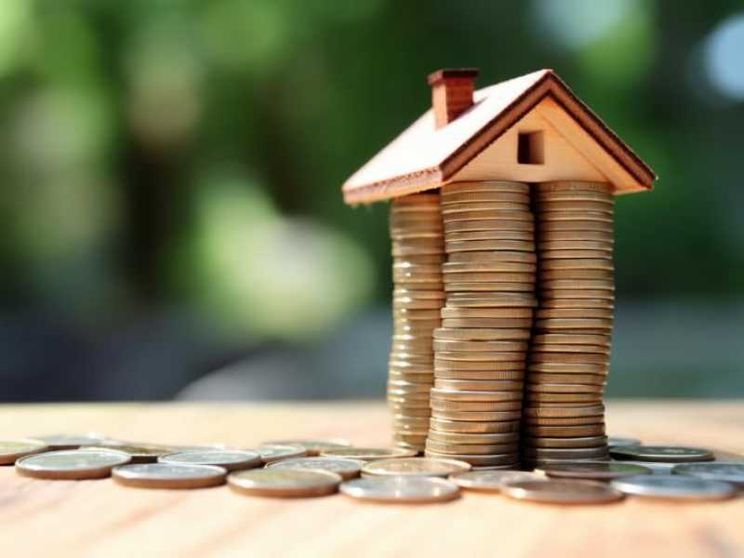 Tra il rialzo dei tassi e la stretta al credito il mercato sente la crisi