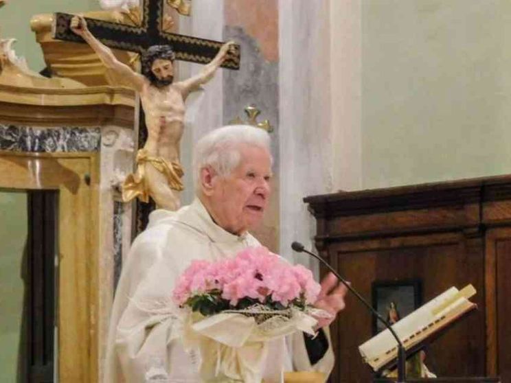 Le 106 primavere di don Avi, il decano dei preti trentini