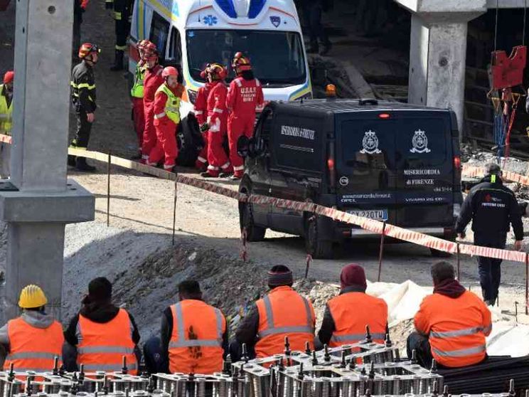 Dopo la strage stretta su sicurezza. Il Papa: «Sicurezza sui luoghi di lavoro»