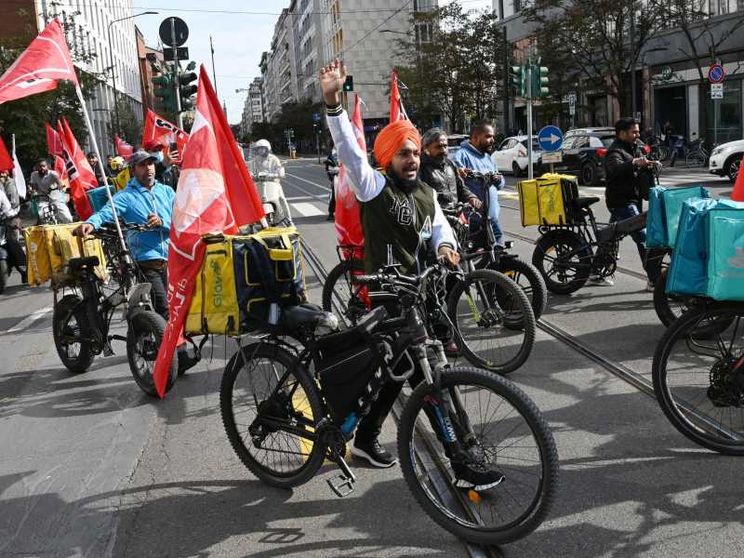 Salta l'accordo nella Ue sui rider. Decisivo lo stop di quattro Paesi