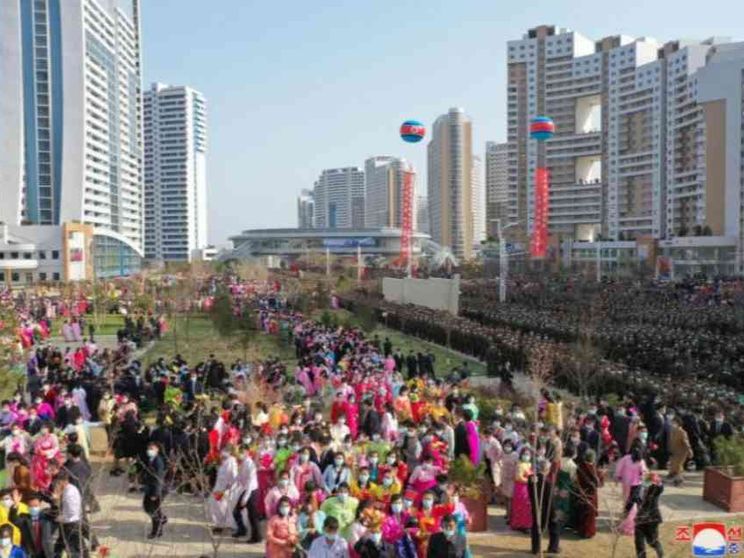 La Corea del Nord vista dall’interno, città più ricche e regime meno coeso