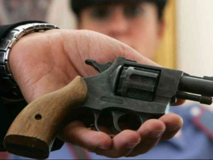 L'Italia sempre di più con la pistola in tasca: non per questo è più sicura