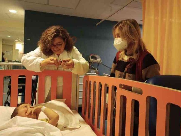 Al Meyer coi bimbi di Gaza. «Così curiamo le loro ferite di guerra»