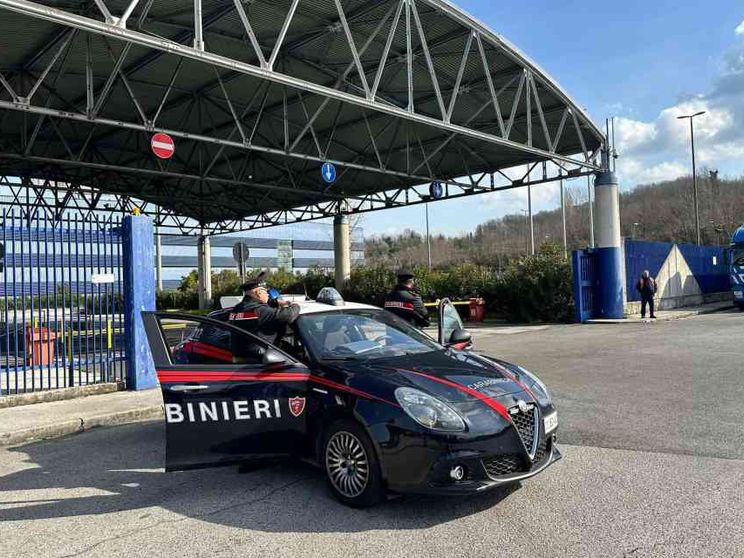 Schiacciato da un macchinario, muore un altro operaio: sono 148 da inizio anno