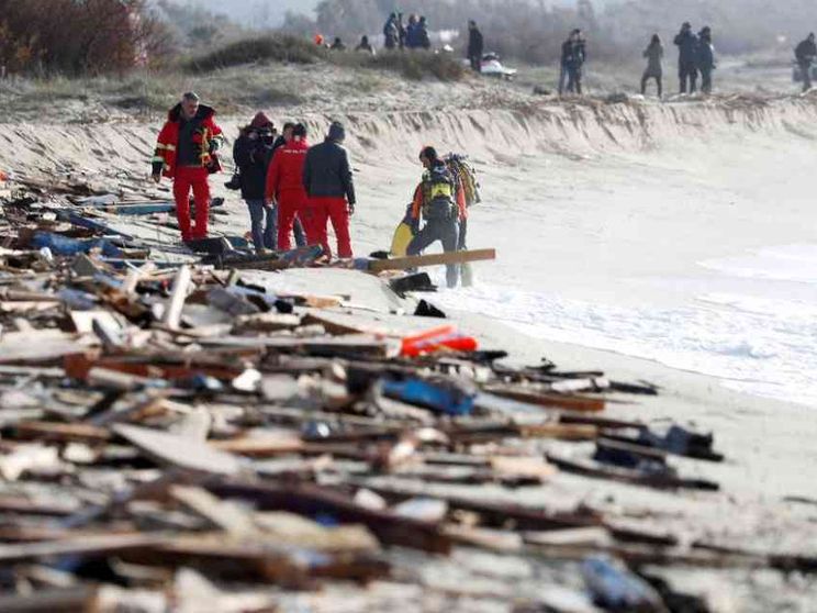 Cutro, quelle ombre sui soccorsi. I sopravvissuti: «Attendiamo giustizia»