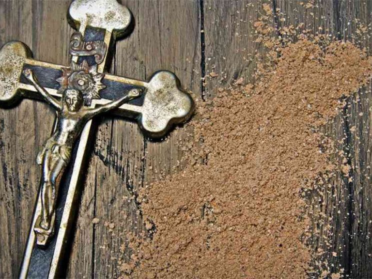 Burkina Faso, stragi di cristiani in chiesa. Attaccata anche una moschea