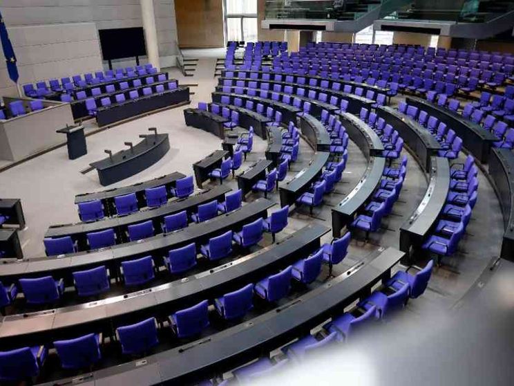 Possesso, consumo, “club”: cosa dice la legge tedesca che legalizza la cannabis