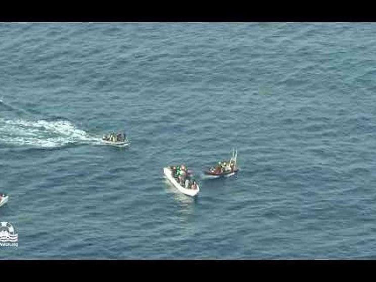 «Stanno sparando proiettili in acqua». Nuove accuse ai guardacoste libici