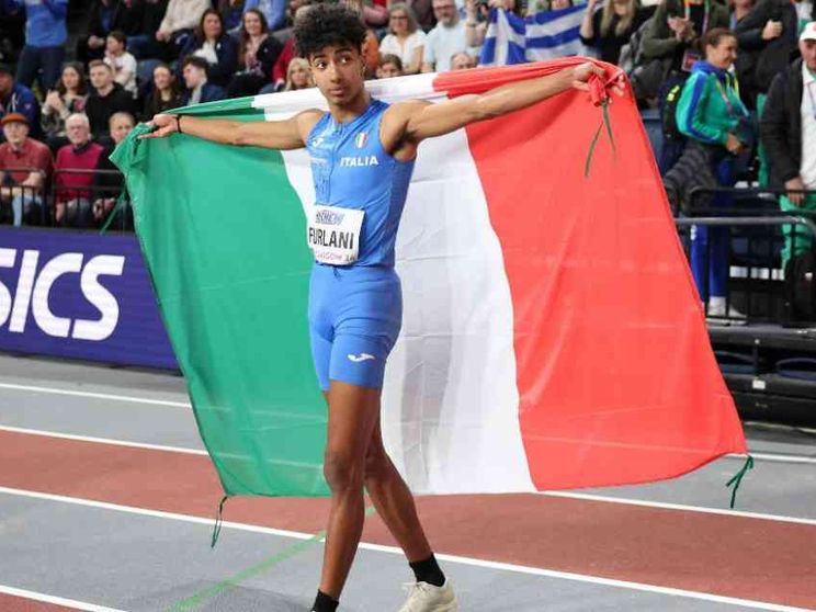 Se atleti italiani con la pelle scura sventolano il tricolore