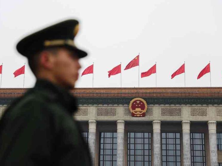 La Cina non si ferma: nuovo balzo nella spesa delle armi