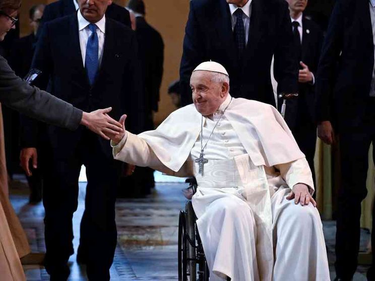 Il Papa: «Non accada più che non siano ascoltate le vittime»