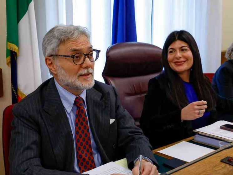 Dossier, «il finanziere non agì solo». Gravina indagato per autoriciclaggio