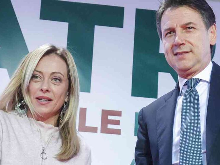 Vittime, responsabili, indecisi. Che ruolo stanno giocando i partiti