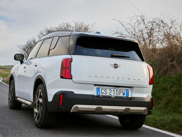 Nuova Countryman, la Mini ancora più Maxi