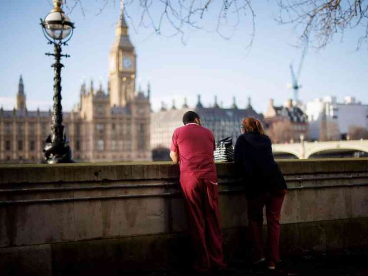 Londra bandisce i bloccanti della pubertà: «Decisione storica»