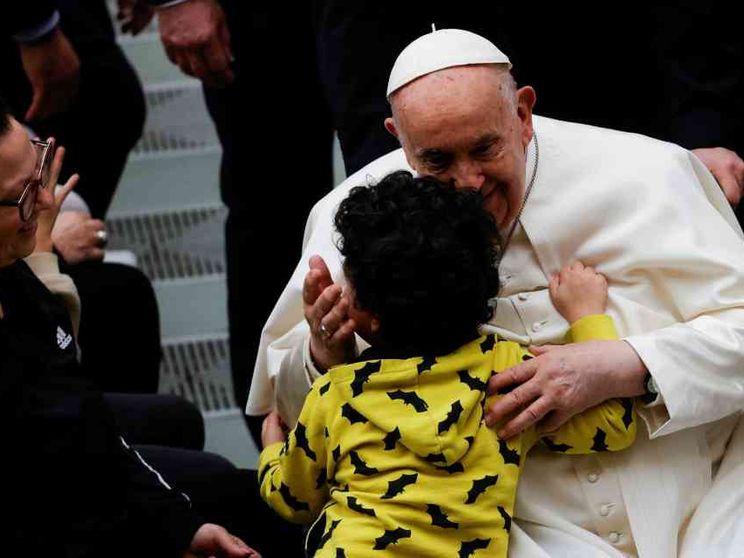 Per i 100 anni del Bambino Gesù: «Andate avanti in quest'opera benedetta»