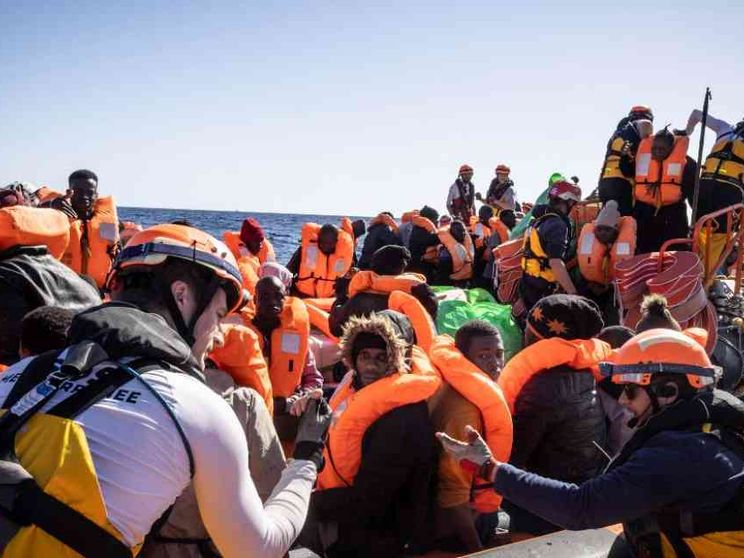 Ocean Viking verso Ancona. E 275 sbarcano a Lampedusa