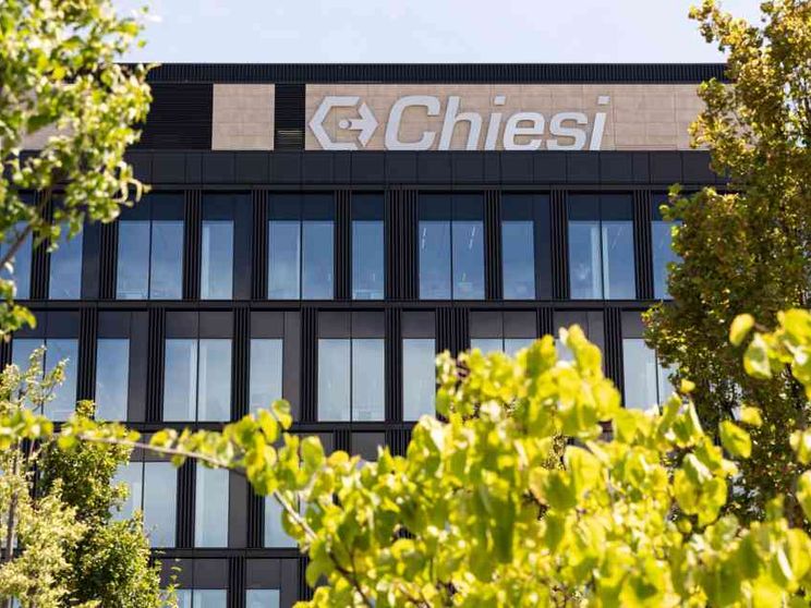 Novartis e Chiesi sostengono la genitorialità