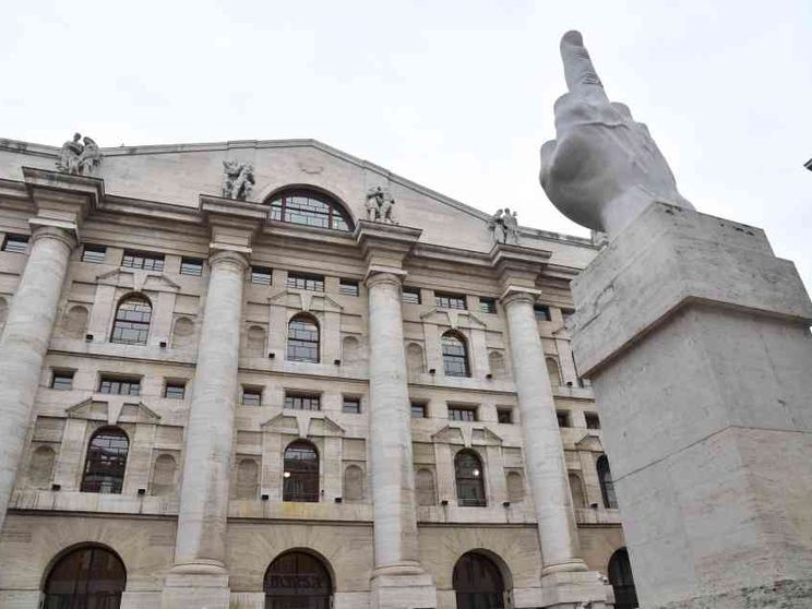 Il boom di utili delle aziende spinge le Borse: record per Piazza Affari