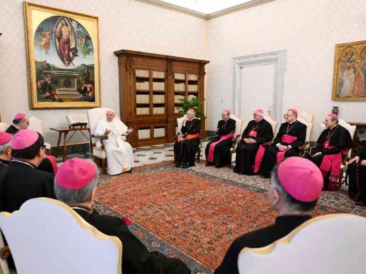 Il Papa ai vescovi dell'Emllia Romagna: servono coraggio e creatività