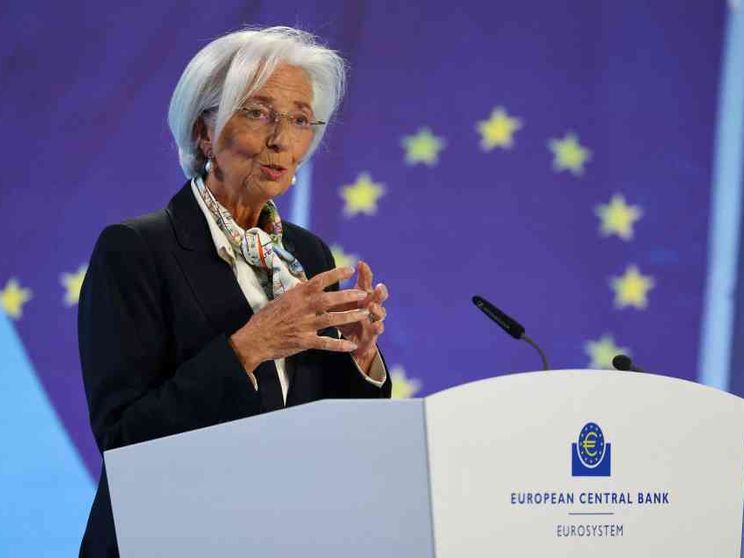 Lagarde: «Il primo taglio dei tassi di interesse potrebbe essere a giugno»