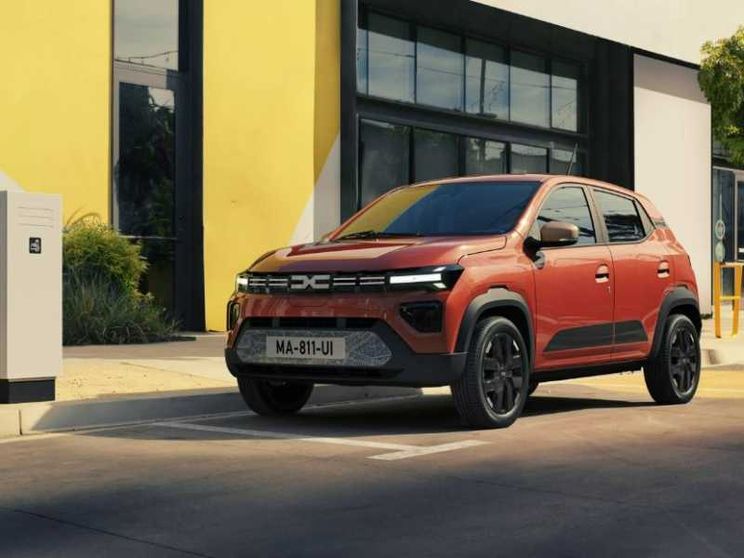 Dacia Spring si fa più bella, ma resta la meno cara delle elettriche