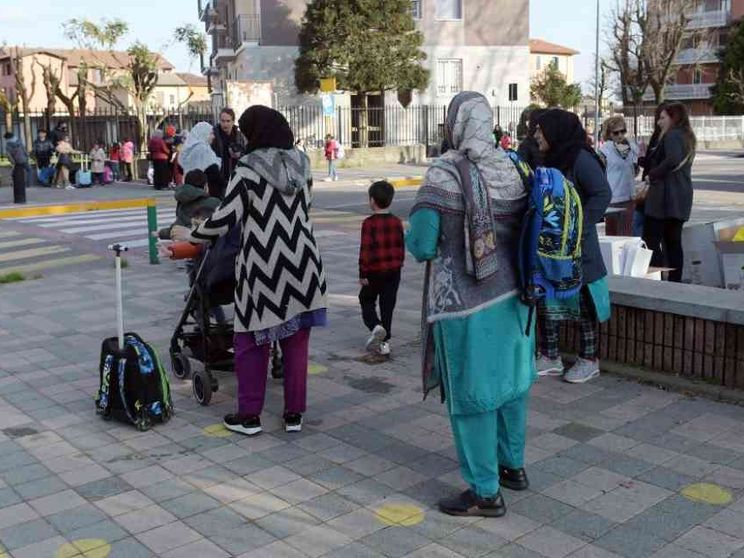 La solidarietà dei parroci alla scuola chiusa per Ramadan