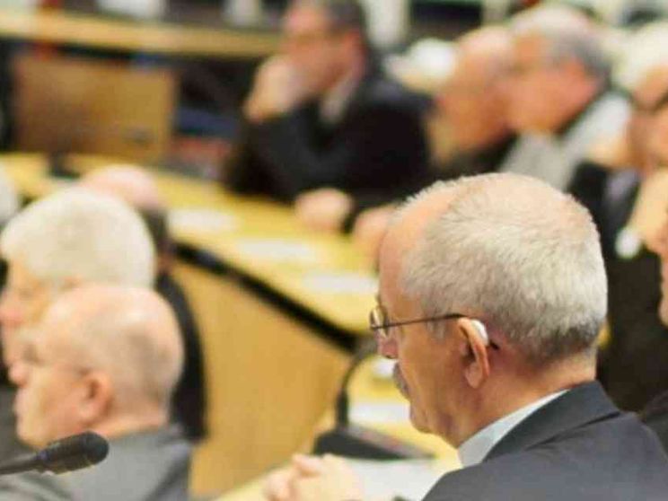 I vescovi: il nostro no a una legge sul fine vita che tradisce la “fraternité"