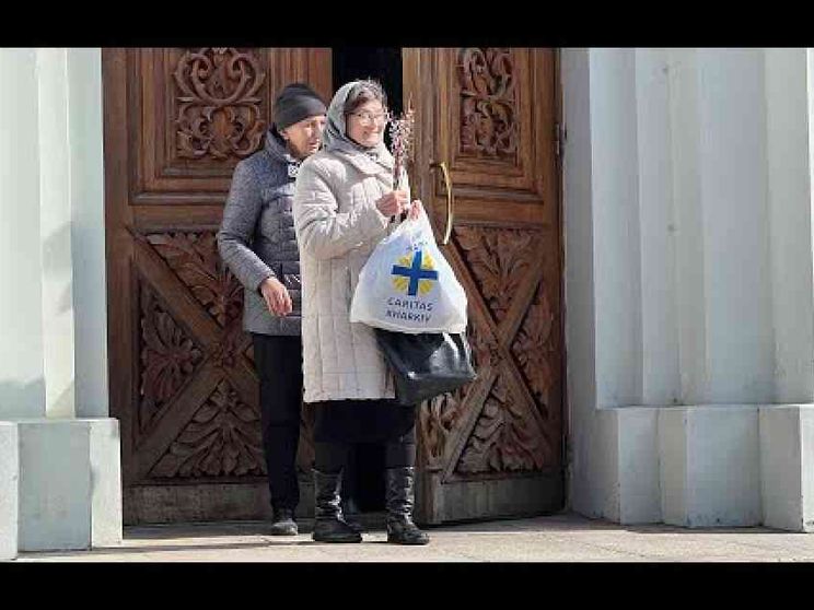 L'escalation russa nella Settimana Santa. Il vescovo: la Pasqua nei rifugi