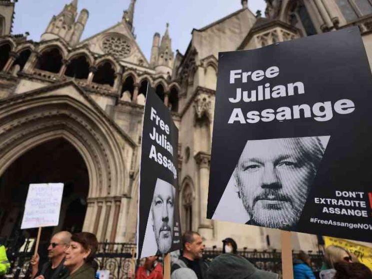 Assange, sì all'appello. È l'ultima (flebile) chance per evitare l'estradizione