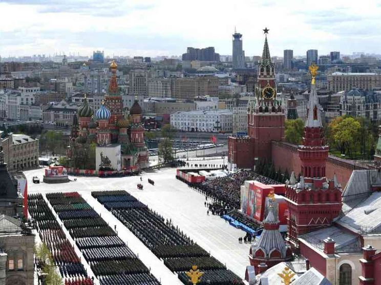 Il flop delle sanzioni a Mosca: l’economia russa va con India e Cina