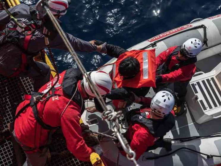 Un anno di soccorsi in mare: 1.219 vite salvate nonostante i "porti lontani"