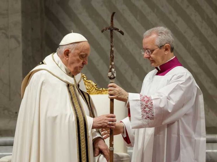 Il Papa ai preti: «Non siate sprezzanti: no lamentele, ma misericordia»