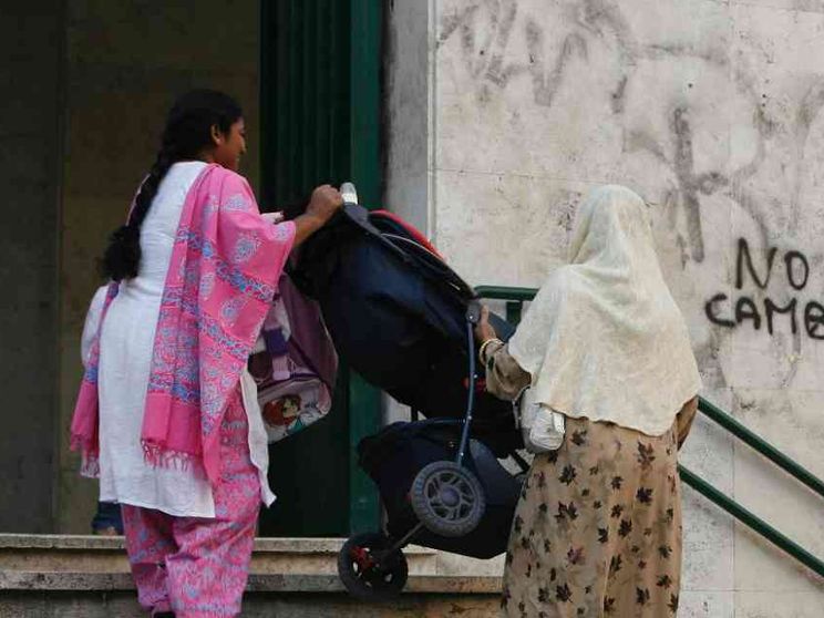 Un tetto agli alunni stranieri in classe: 20 o 50%? Le idee del governo