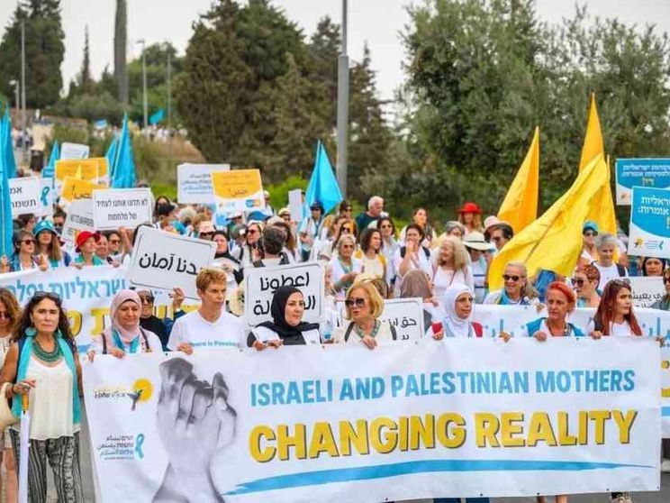 L'alleanza di noi Donne del Sole: «Il ponte di pace per i nostri figli»