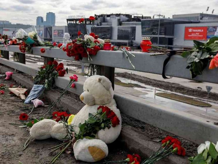 L'ex 007 russo: «Chip impiantati nei cervelli dei terroristi di Mosca»