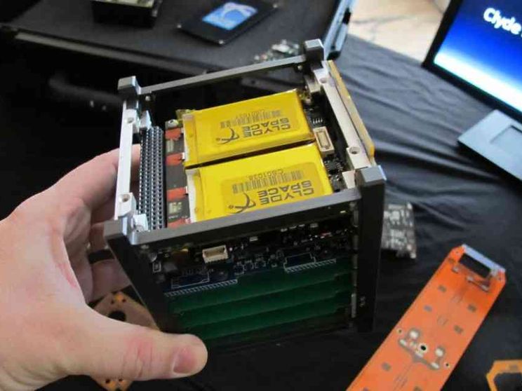 I satelliti diventano micro (e aiutano anche i Paesi poveri)