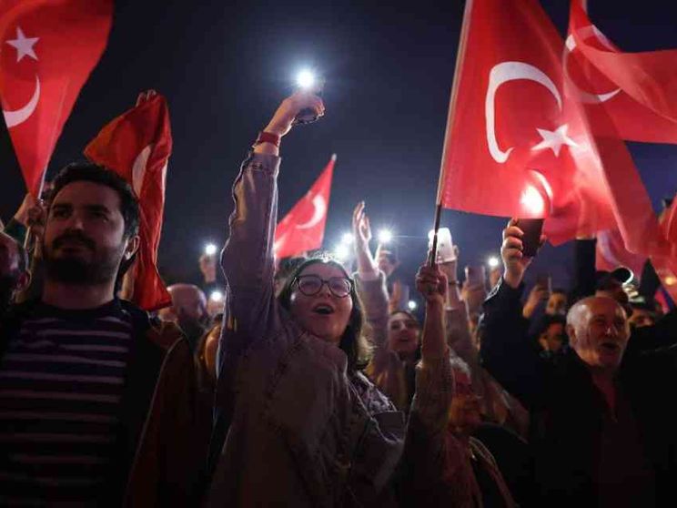 Voto in Turchia. peggiore sconfitta per Erdogan. L'opposizione si consolida