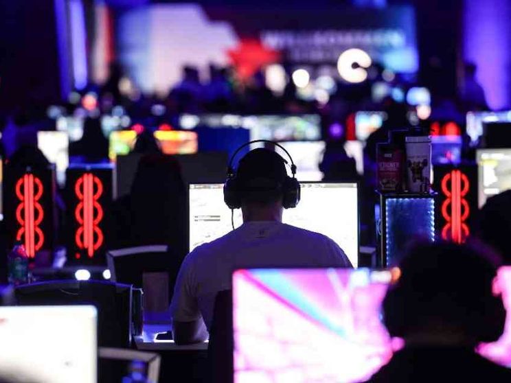 La sfida dell’ecologia e del digitale per far fiorire una nuova spiritualità