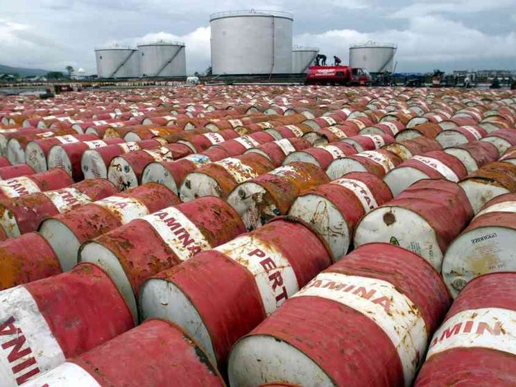 Petrolio in aumento. Gli Usa puntano a fare scorte