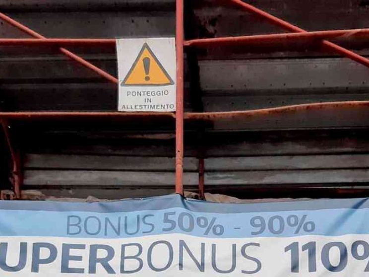 La storia del Superbonus, una medicina diventata bubbone