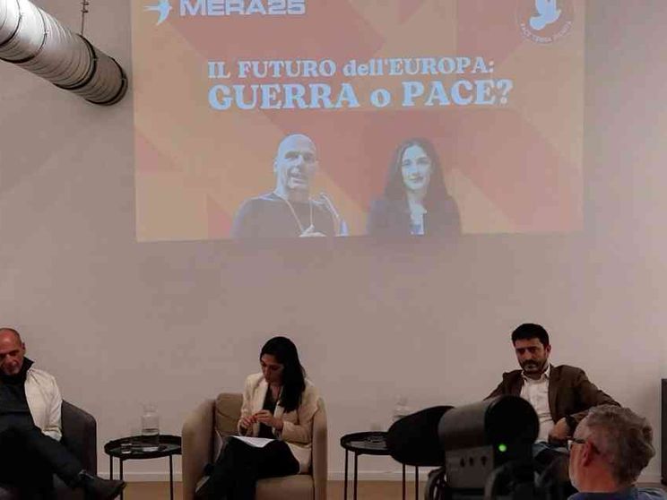 Diem25: «No a un'Europa "cupola di ferro"»