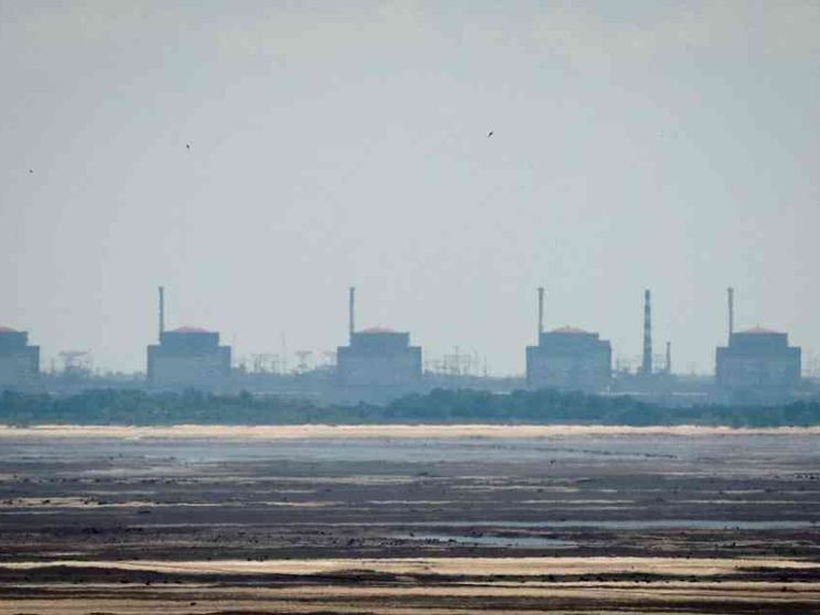 Attaccato l'impianto di Zaporizhzhia: cresce il rischio di incidente nucleare