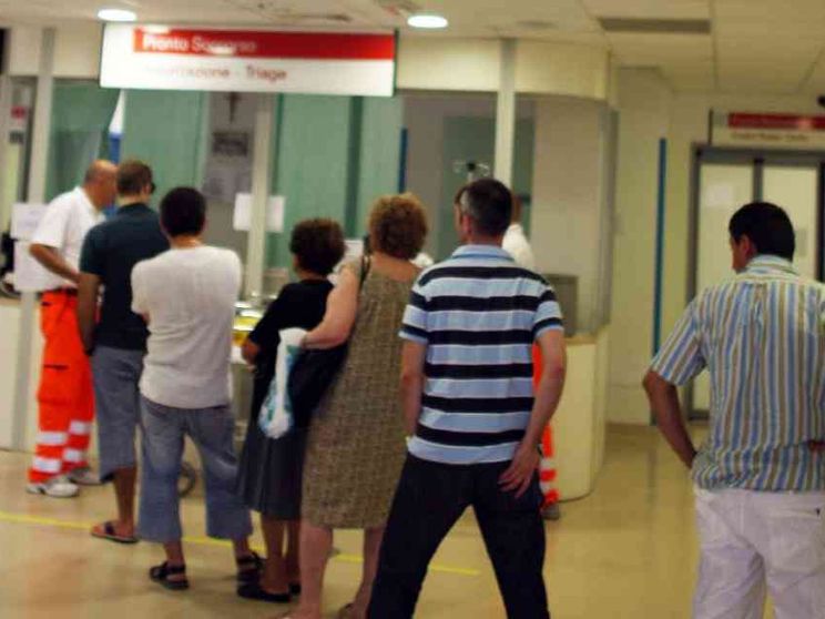 Due milioni di italiani rinunciano alle cure mediche per motivi economici